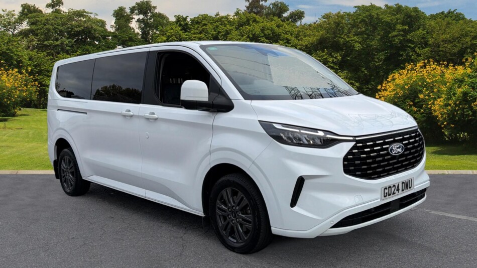 Ford Tourneo Custom 320 L2 Diesel Fwd 2.0 EcoBlue 136ps H1 Titanium 8 seater Auto